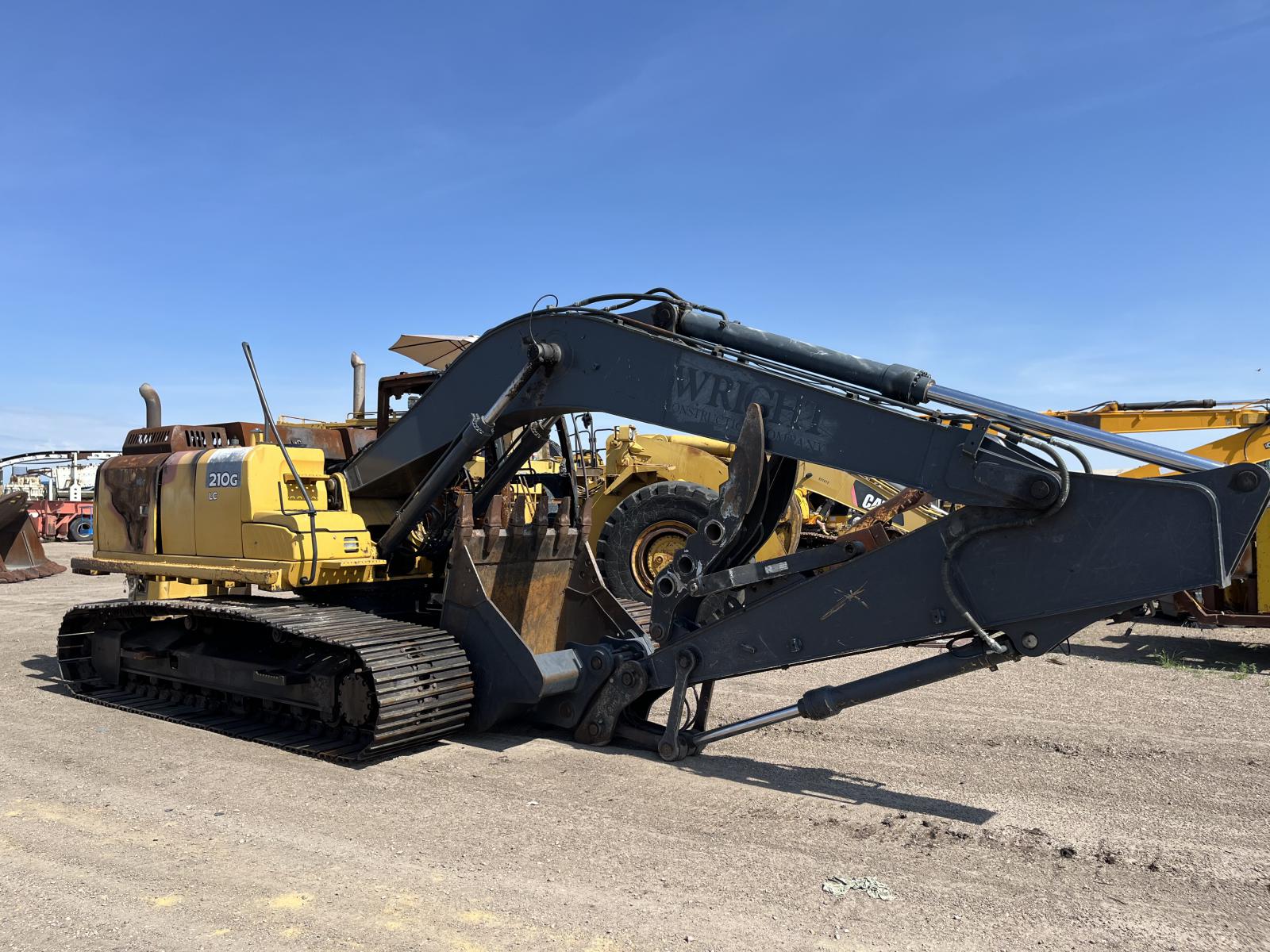 ./imagenes/INVOICE/2019/18295/JOHN DEERE 210G (4).JPG